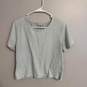 W Medium Paper Crane Top